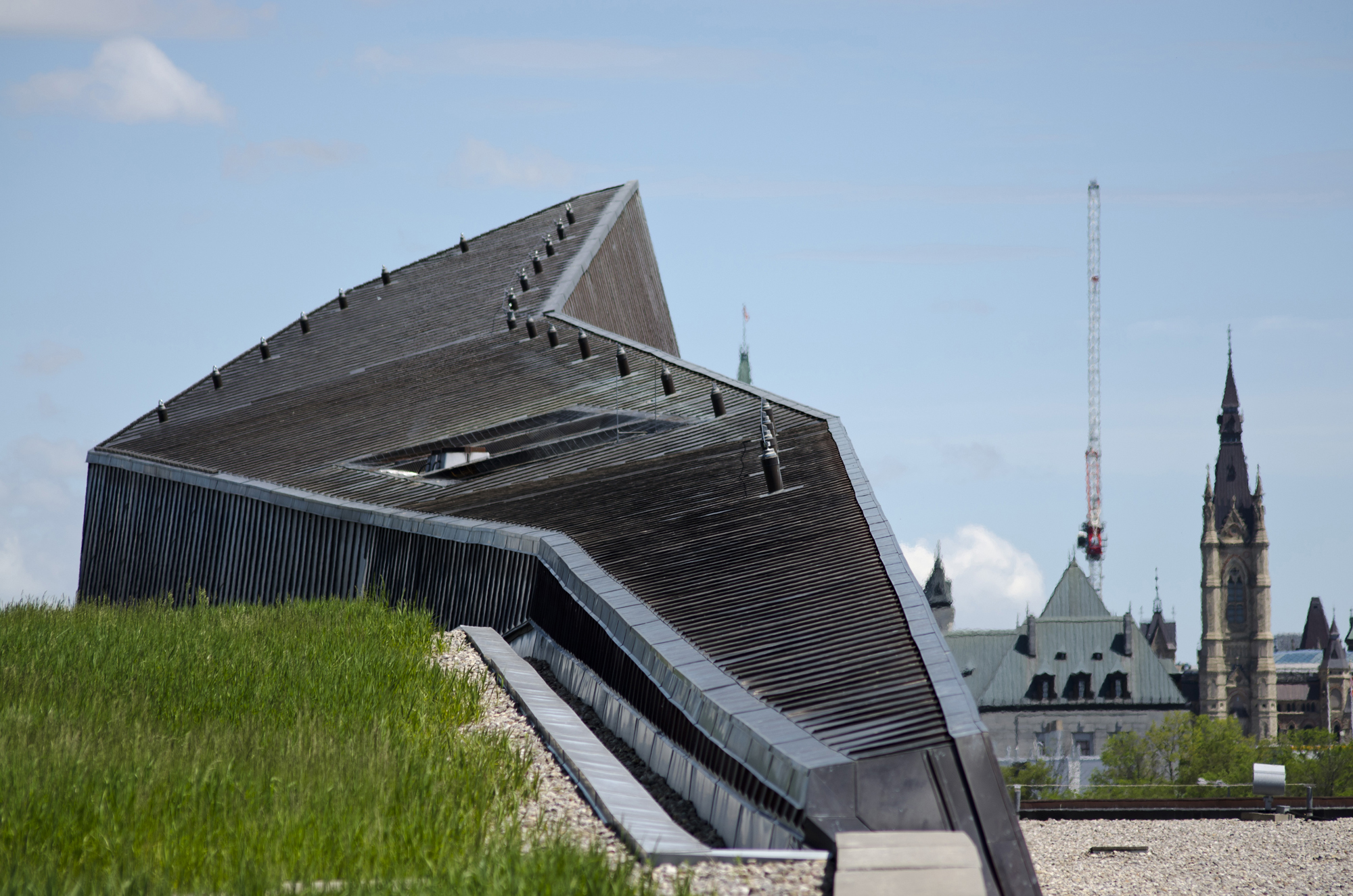 L'herbe à Ottawa est verte.